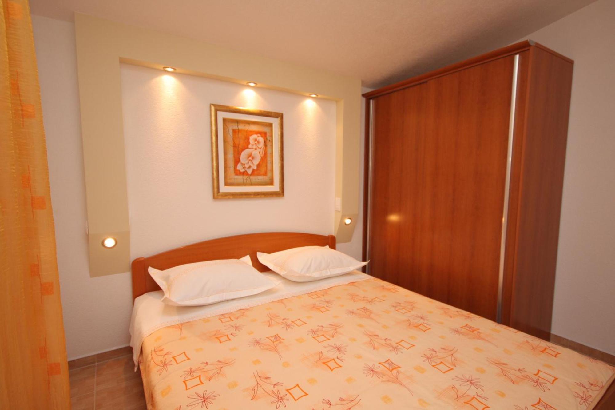 Apartments With A Parking Space Baska Voda, Makarska - 2709 部屋 写真